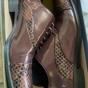 Men’s designer dress shoes